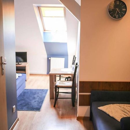 Aparthotel "Dziewietnastka" Kalwaria Zebrzydowska Luaran gambar